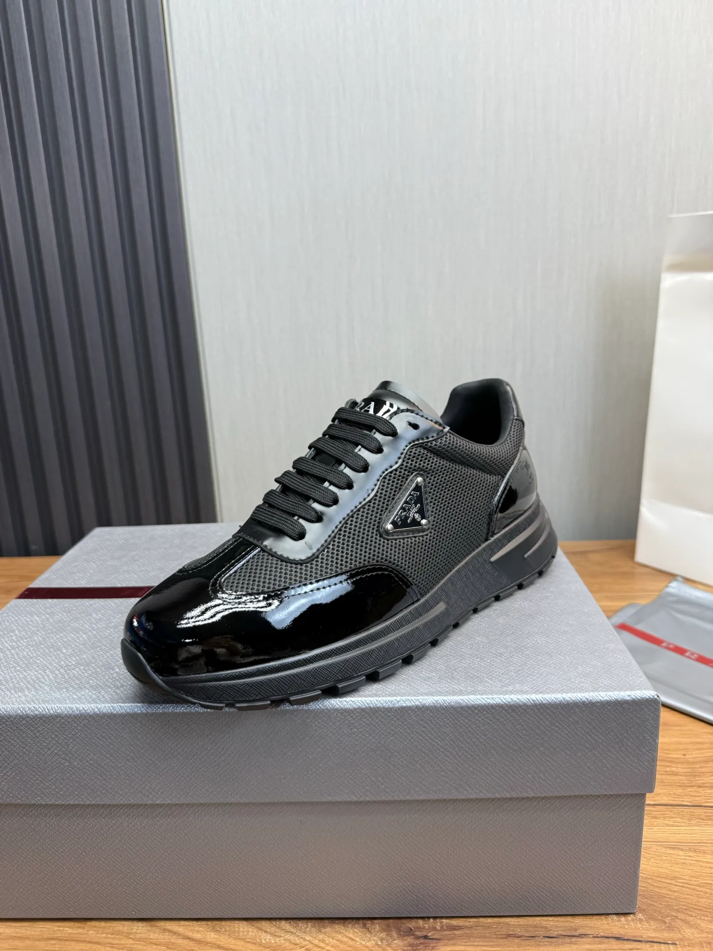 Men's shoes 💰600💰 [PRADA] Popular men's shoes shipped 👏Official website synchronized ⬆️Original cowhide fabric + cowhide lining, 1⃣️:1⃣️reproduction, original sole, 38-45 (45. Customized, non-refundable)